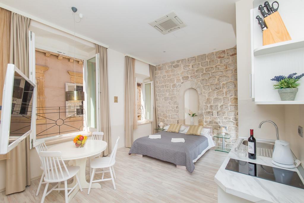 Lausion Apartments